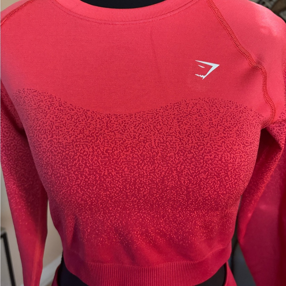 Gymshark Red Gradient Set - Picture 2 of 5